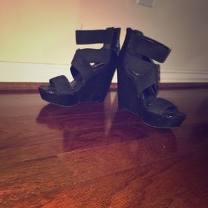 Jessica Simpson size 7.5